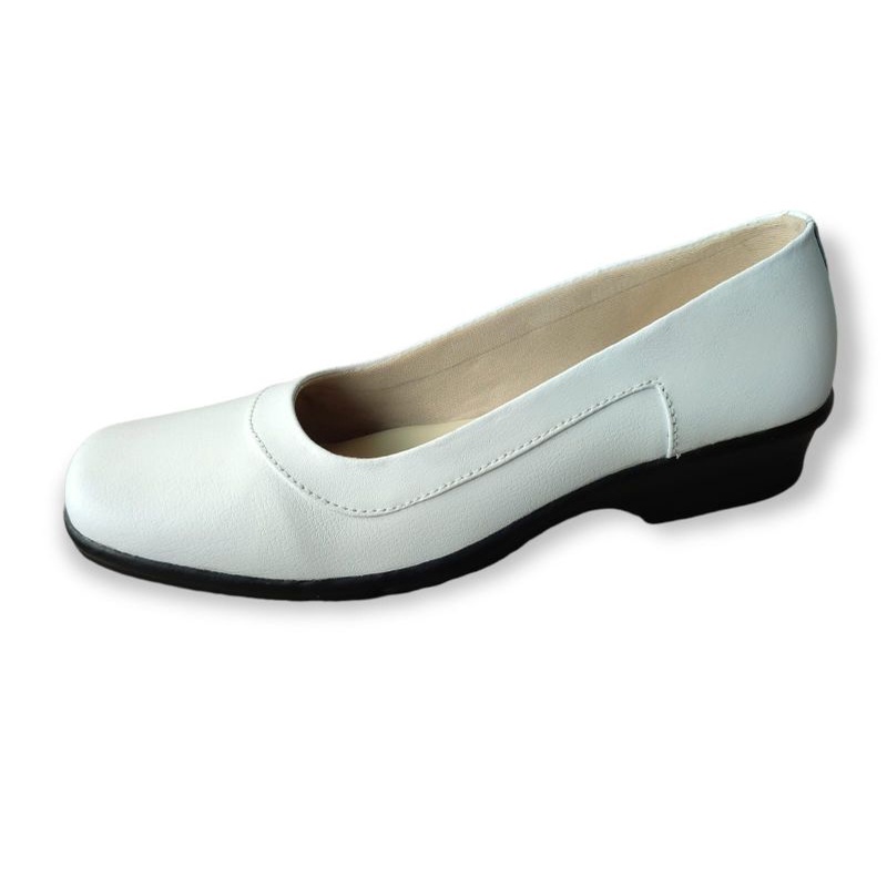 Sepatu pantofel wanita putih hitam akper/sepatu perawat/sepatu kerja wanita kulit