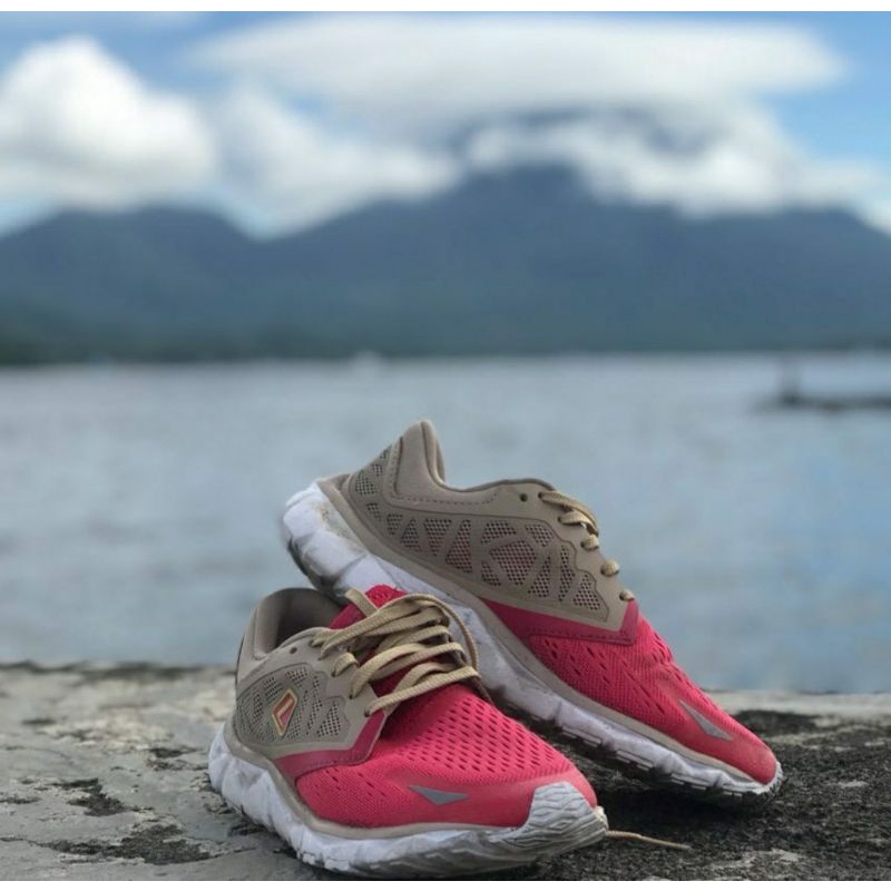 League Women Running Volans Evo Sepatu 202046653