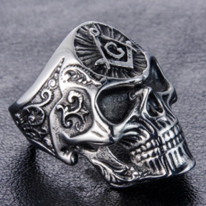 SEUSUK  Cincin Pria Desain Tengkorak Gaya Punk Vintage Kualitas Tinggi