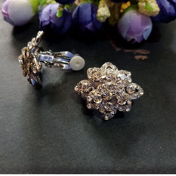 ANTING JEPIT ANTING GIWANG