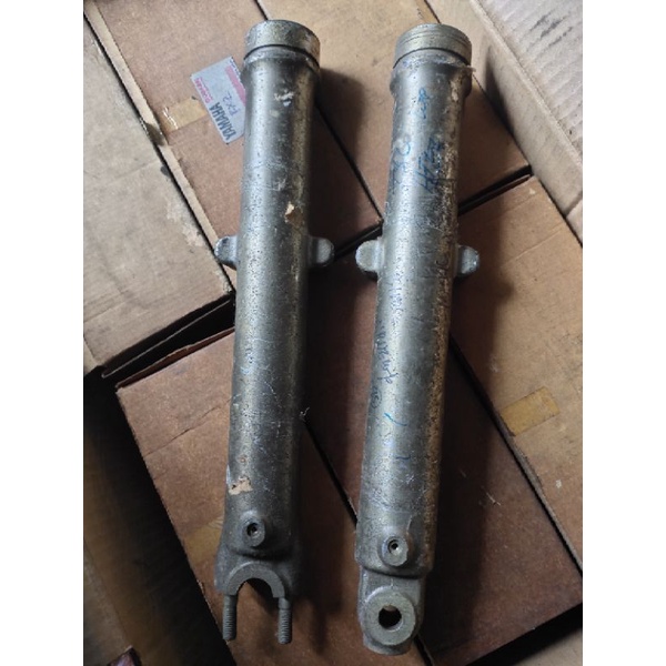 tabung sok depan Shockbreaker depan shock depan suzuki ts100 ts125 honco duster buttom sok depan Sho