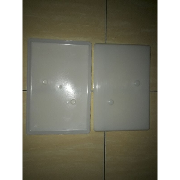 DUDUKAN/TATAKAN AKI INNOVA 1PCS