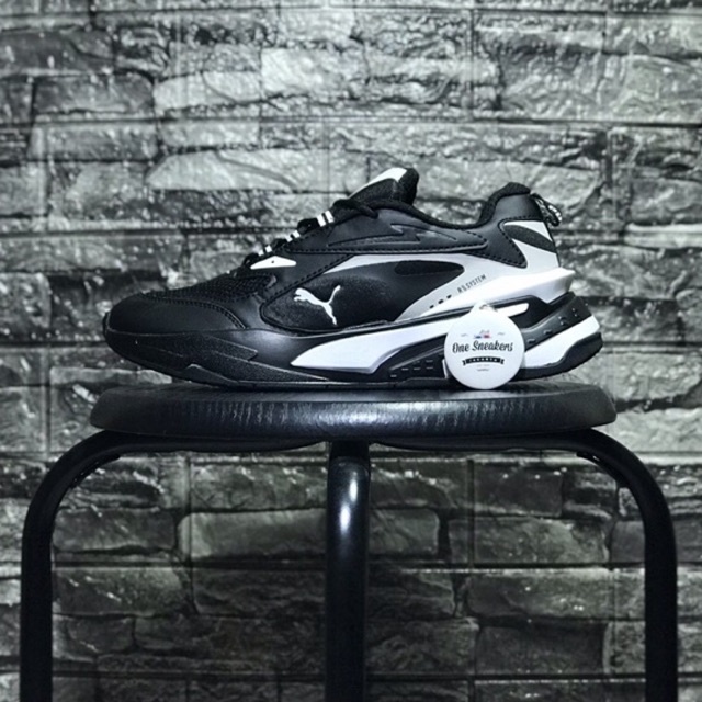 puma rs black white
