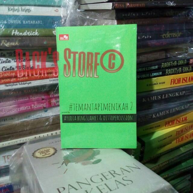 Buku Novel Teman Tapi Menikah 2 By Ayudia Bing Slamet Ditto Percussion Shopee Indonesia