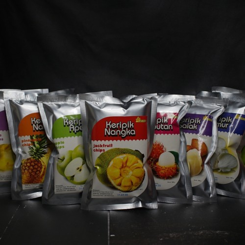 

Kripik buah Levina kualitas Super isi 5 kemasan 100 gram/pcs keripik nangka salak apel pisang jamur