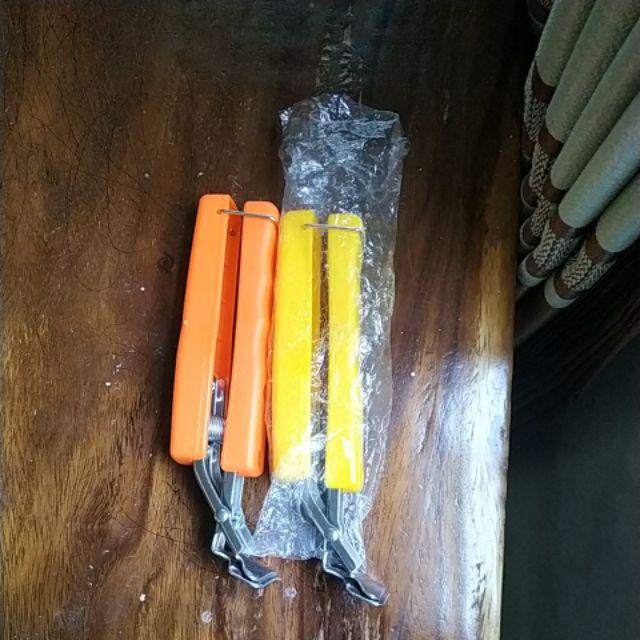 Penjepit Panci Mangkok Piring Pegangan Anti Panas Dish Clamp Capit Makanan Hot Pencapit Dapur