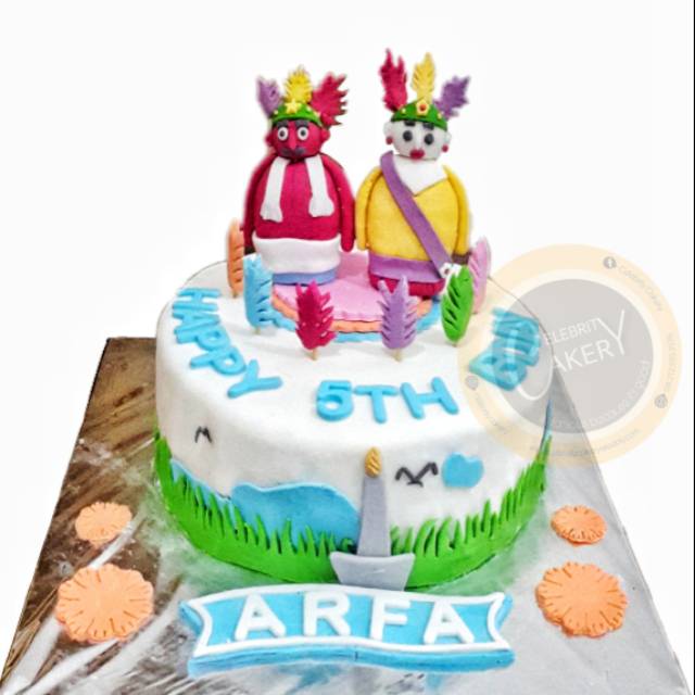 

Ondel Ondel Full Fondant Cake