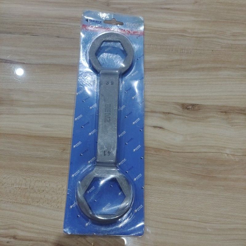 coupling nut 39x41 Benz / kunci tutup kopling 39x41