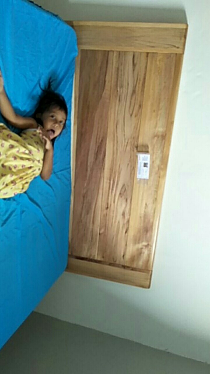 Afurniture Tempat Tidur Dipan Ranjang Simple Minimalis Kayu Mahoni Solid Mewah Furniture Jepara