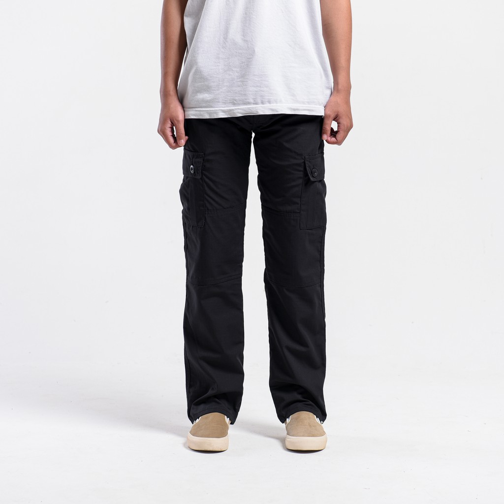 WISED | TROOPS BLACK | CARGO PANTS