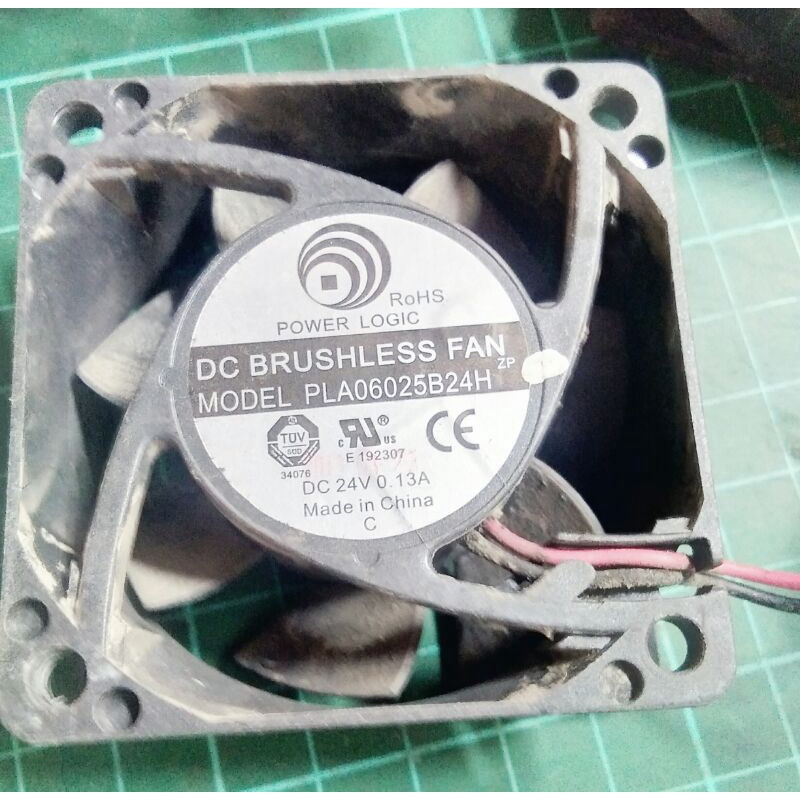 KIPAS FAN DC BRUSHLESS  24V 0,13A 6CM TEBAL 2,5CM