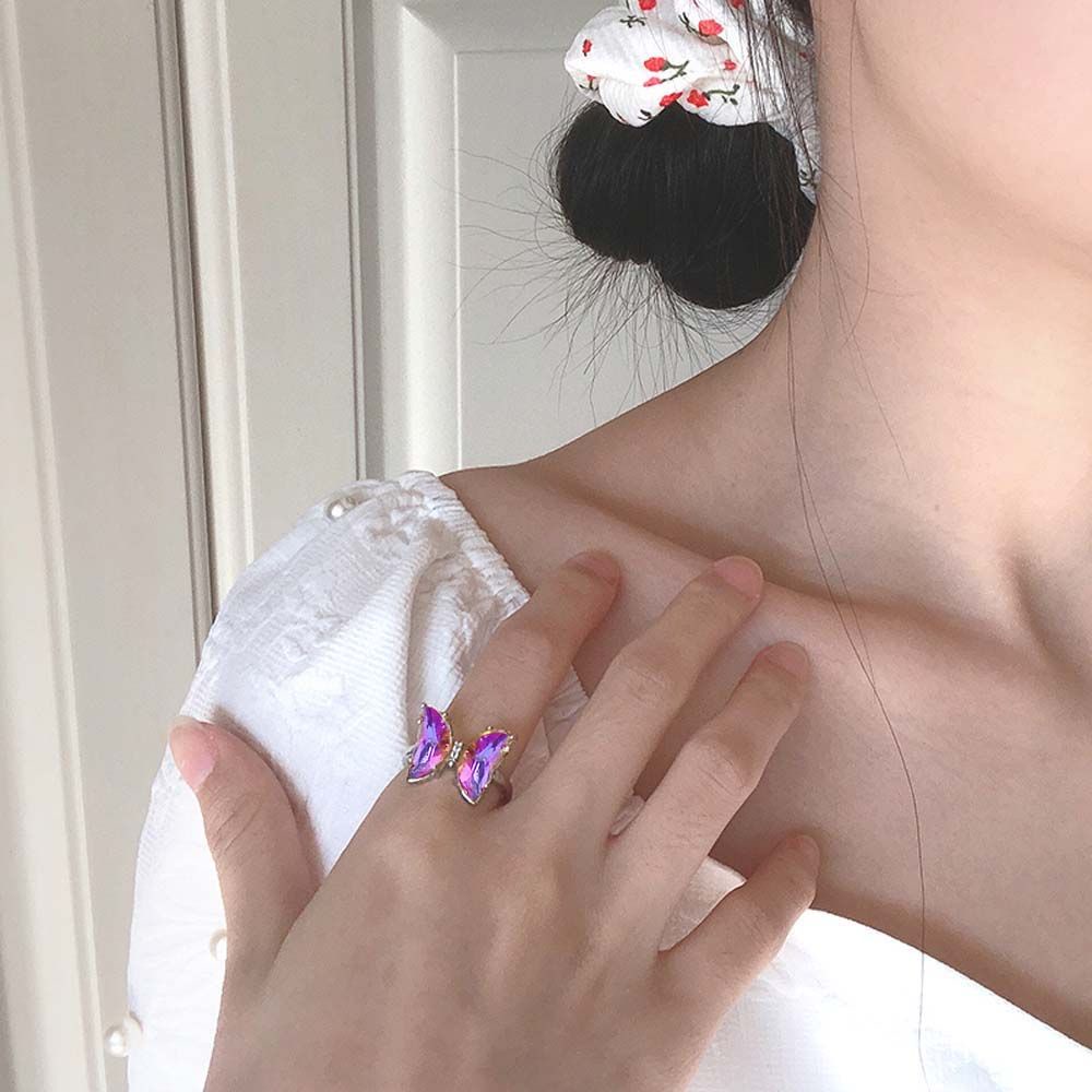 Needway  Temperament Butterfly Open Ring Girls Fashion Jewelry Finger Rings Women Gradient Color Korean Personality Adjustable Crystal/Multicolor