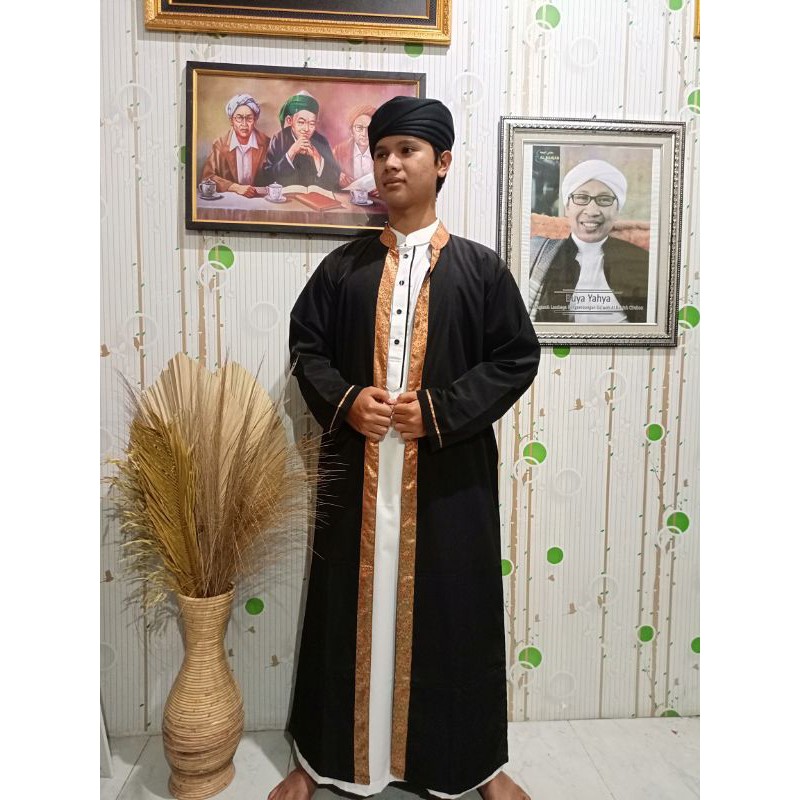 Jubah luar terbuka motif kain songket