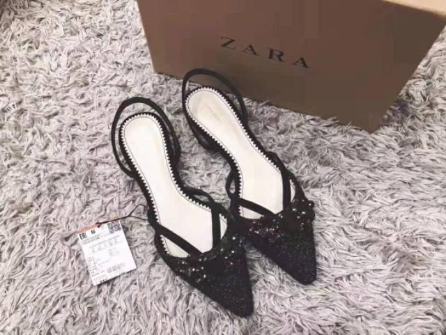 Zara classy Flat shoes Free box