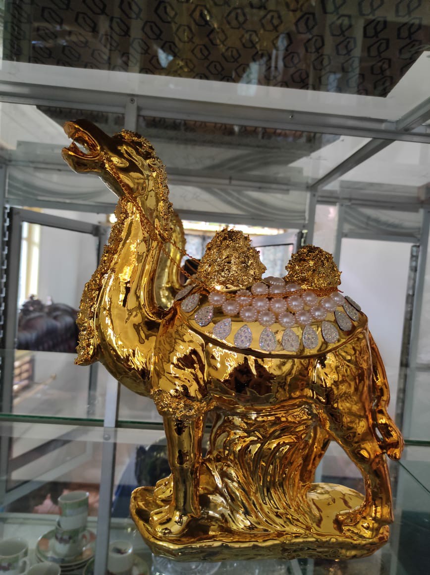 Pajangan Onta  Keramik/ Guci China Murah/pajangan Lemari Kaca