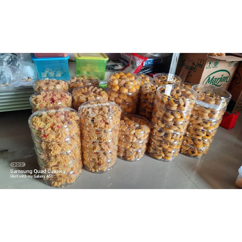 

KUE SEMPRIT LEMBUT ENAK