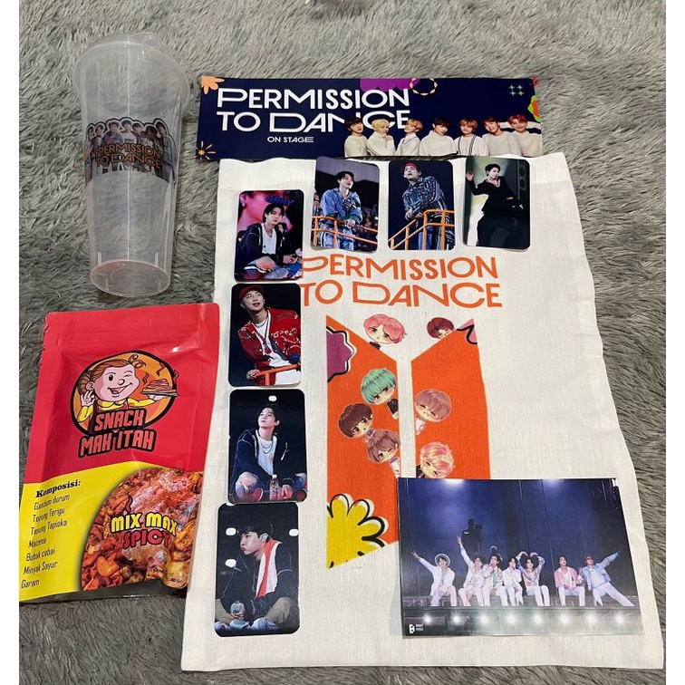 

Goodies @Officialbtsarmybali x Mak Itah Snack