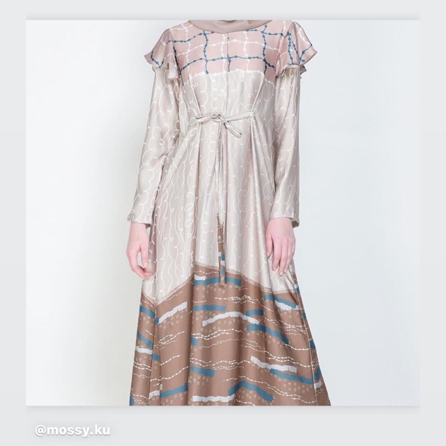 Negri Dress Vanilla Hijab