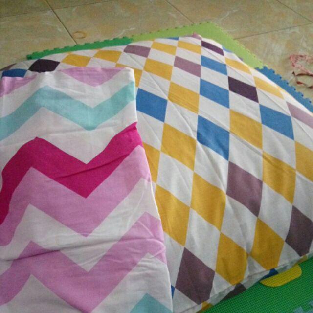 Slide 1. Sarung Bantal Lantai Ukuran 70*70cm.