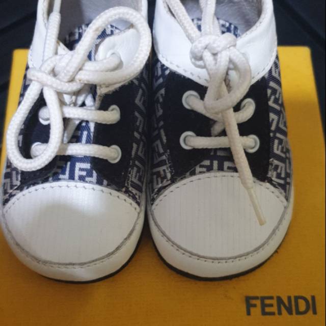 Preloved FENDI Original Shoes size III
