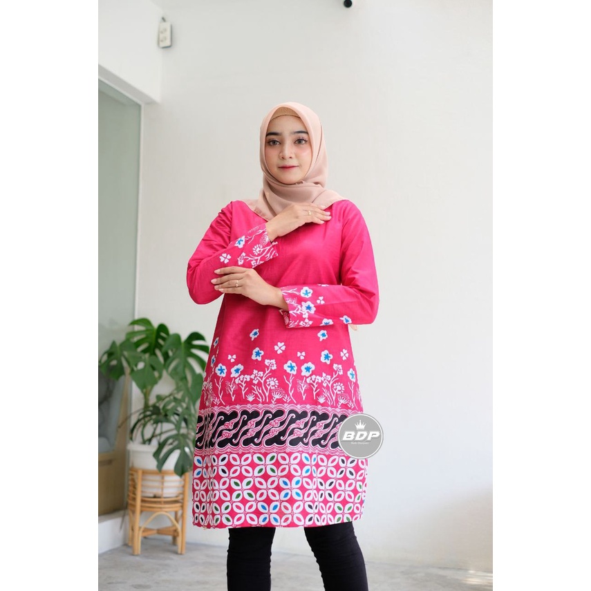 Dianputri -  Atasan Batik Wanita Lengan Panjang Motif Sakura Merah-4
