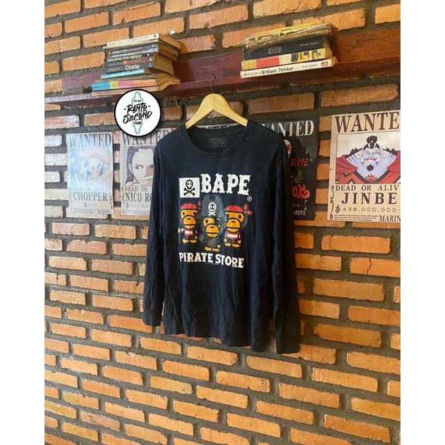 longslevee bape pirates (second)