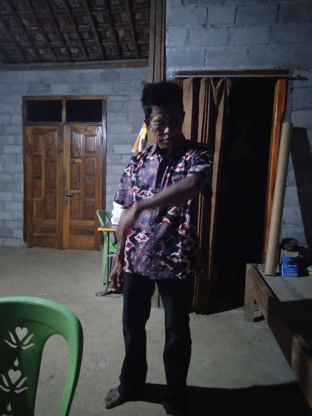 Gof Brsd Damor (cressida) Kemeja Batik Cowok Pakaian Pria Baju Batik Dewasa Lengan Pendek