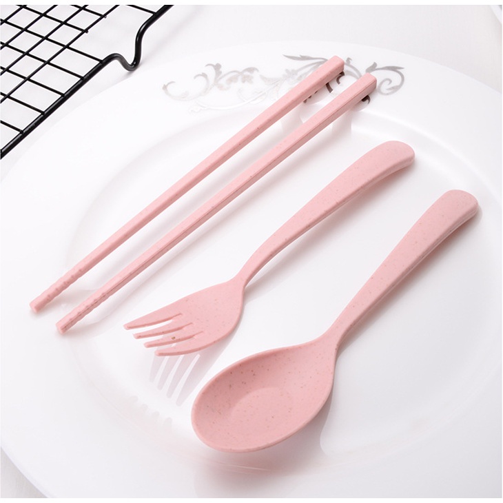 [NEW] MTOYS Sendok Garpu Sumpit Set kotak makan set Bahan Jerami Alat Makan Plastik Travel Sekolah Kantor A17