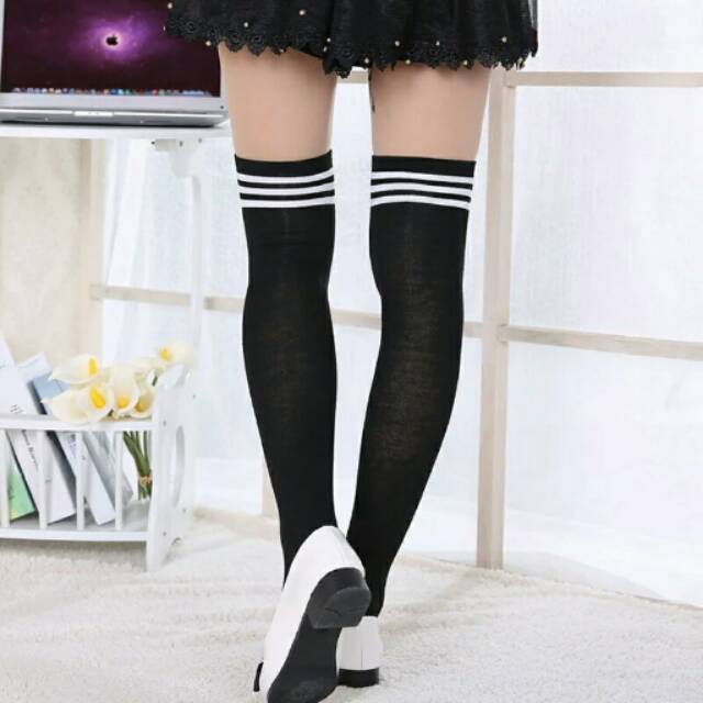 Kaos Kaki Polyester Black