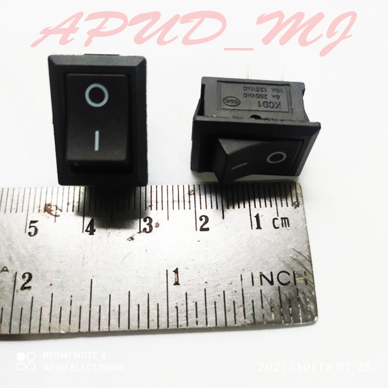 saklar 2 kaki ukuran sedang