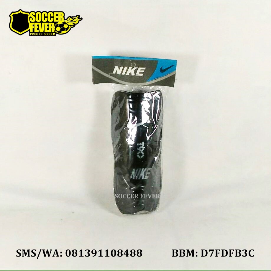 Skin/Decker/Dekker/Deker Sepak Bola Futsal Nike Hitam