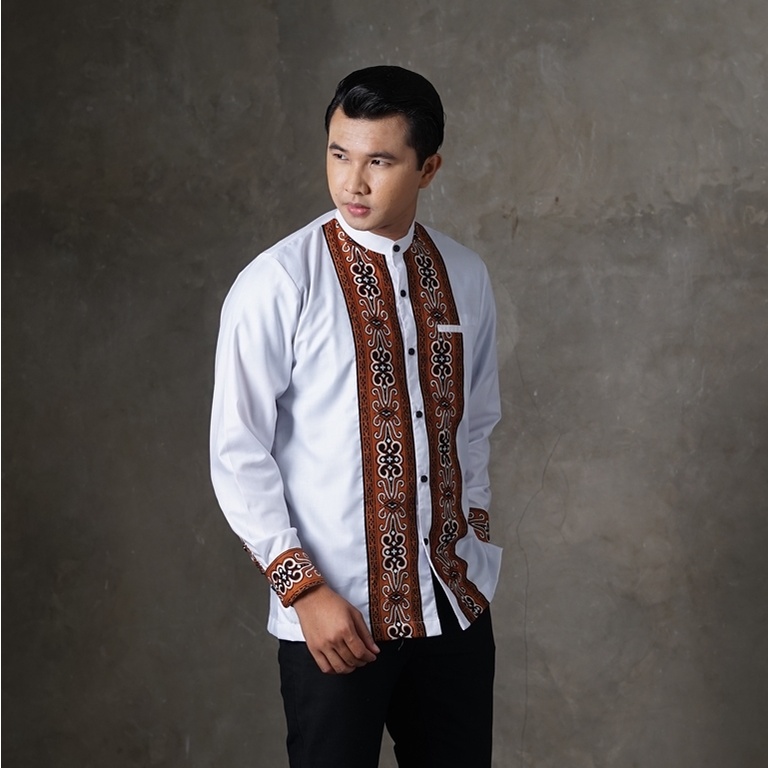 Kemeja Batik Kombinasi Putih Coklat Bahan Katun