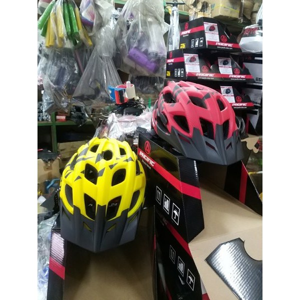 helm sepeda untuk dewasa merek pacific