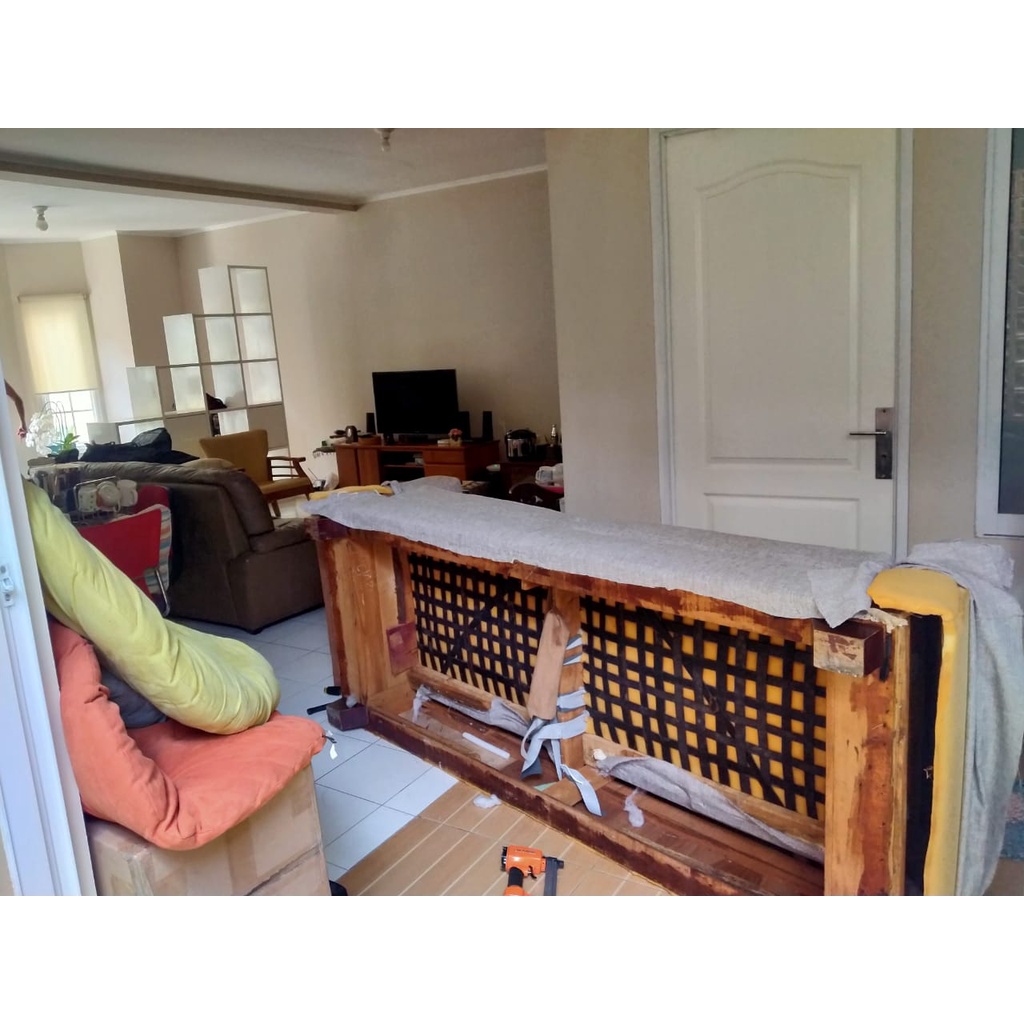 PERBAIKAN SOFA / JASA SERVICE SOFA / SERVICE JOK SOFA / GANTI KAIN SOFA / GANTI KULIT SOFA