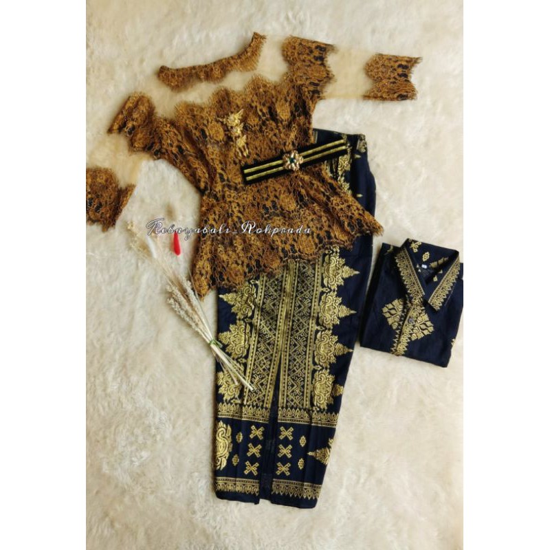 SATU SET KEBAYA COUPLE KEBAYA BRUKAT KEMEJA BATIK COUPLE BATIK