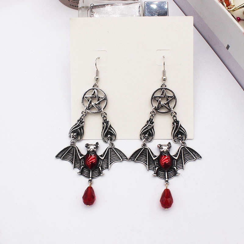 Anting Tusuk Gantung Wanita Desain Kelelawar Vampire Gaya Perancis / Punk / Gothic / Casual Untuk Pesta