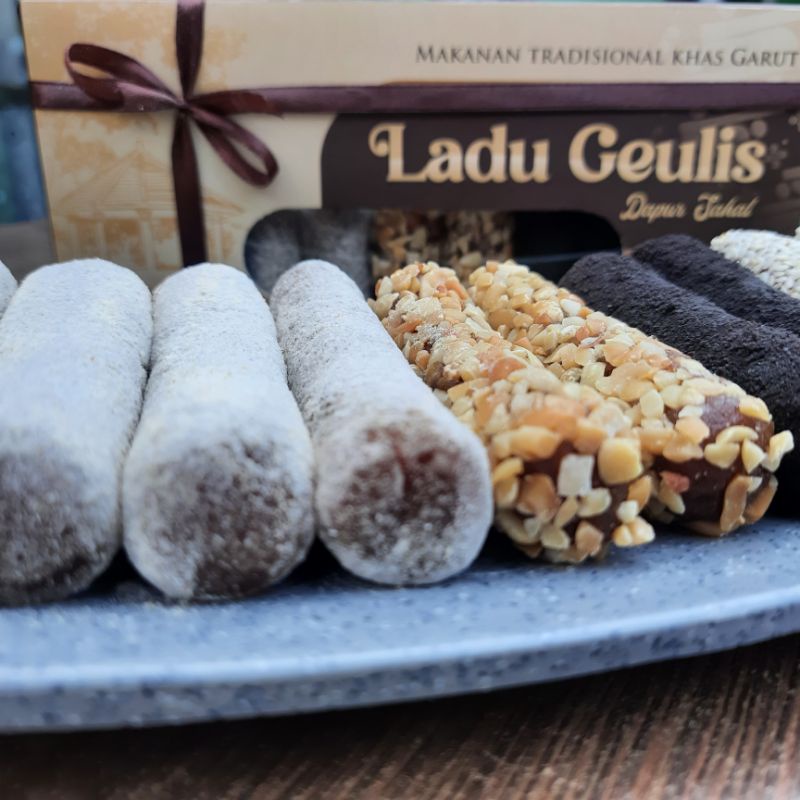 

Ladu Geulis Mix makanan tradisional khas Garut