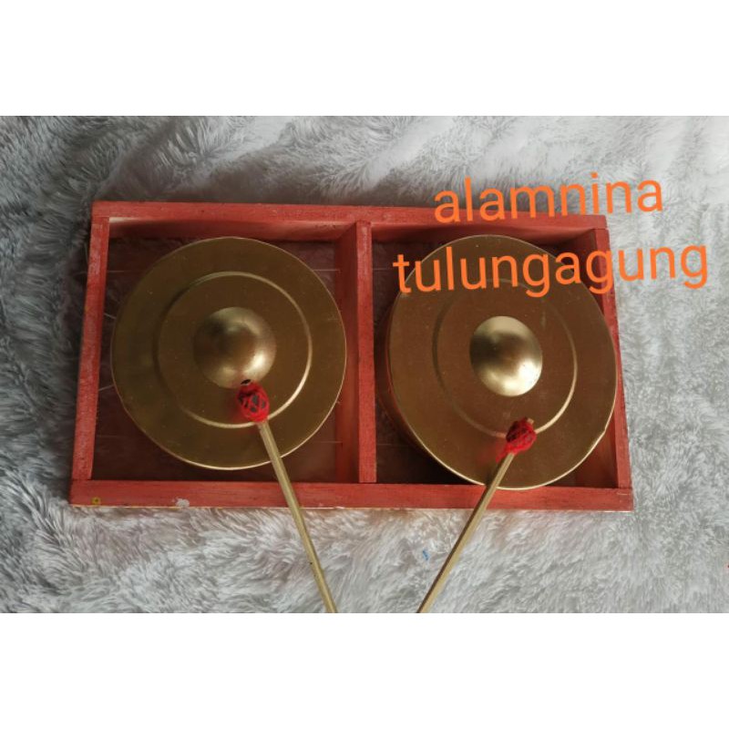 alat musik Jawa kenong