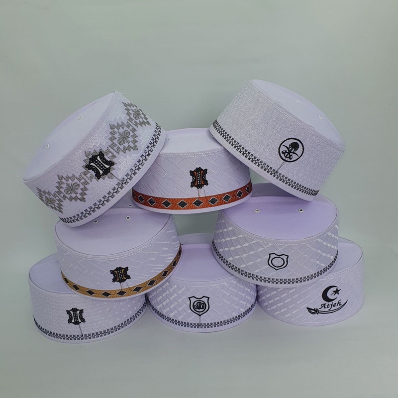 PECI / KOPIAH ASSAGOFAH PUTIH BAHAN BAGUS NYAMAN DAN BERKULITAS