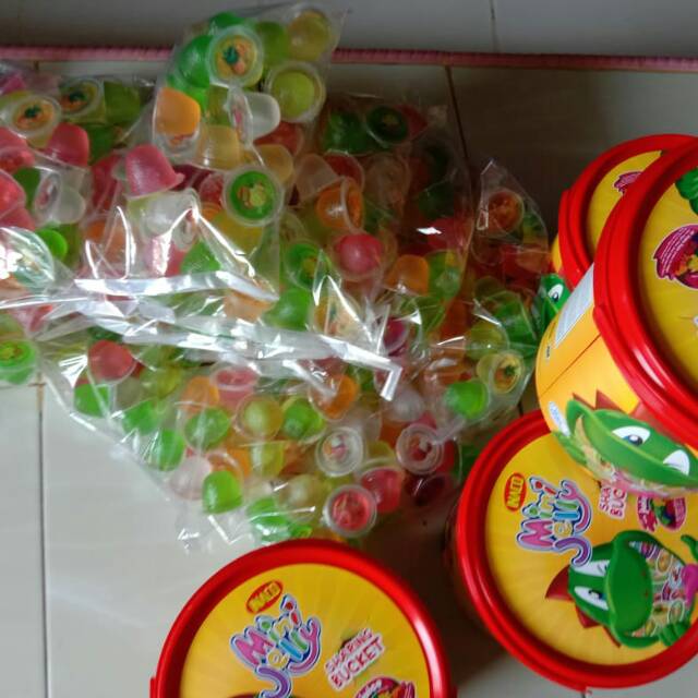 

PROMO!!! Mini jelly cup ecer 500gr isi 32 pcs