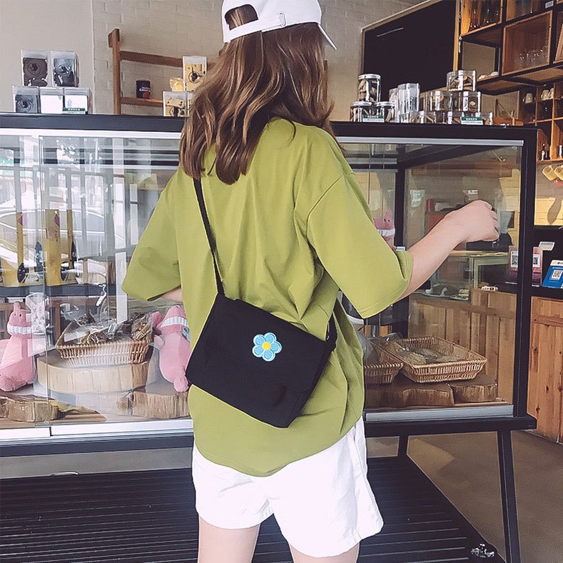 Tas Kanvas Selempang Kawai Canvas Bag Cute Motif 321-21