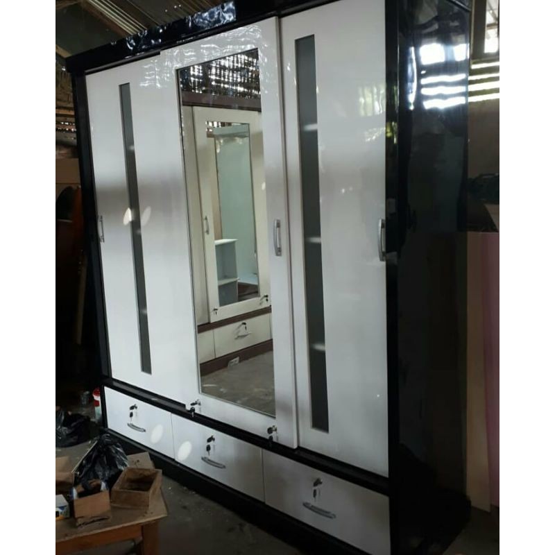 Lemari Pakaian Kayu HPL Pintu Sliding