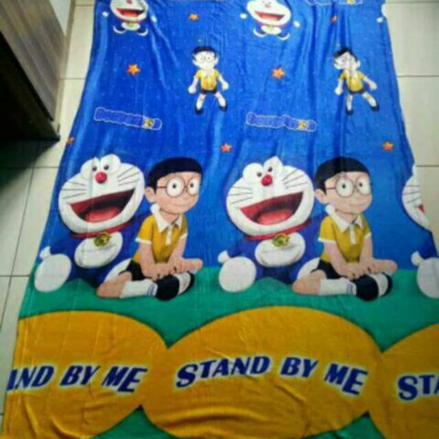 Selimut karakter doraemon