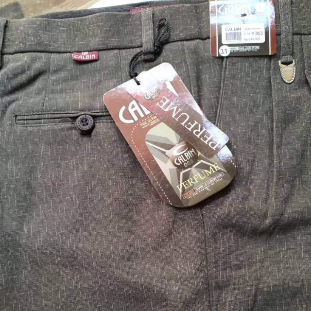 Celana bahan calbin motif