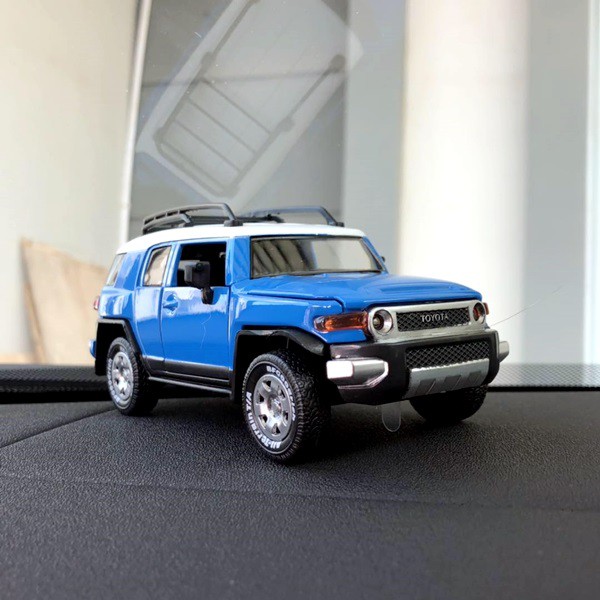 TOYOTA FJ CLUISER Parfume Pewangi Pengharum Mobil Parfum Pajangan Miniatur Diecast Mobil