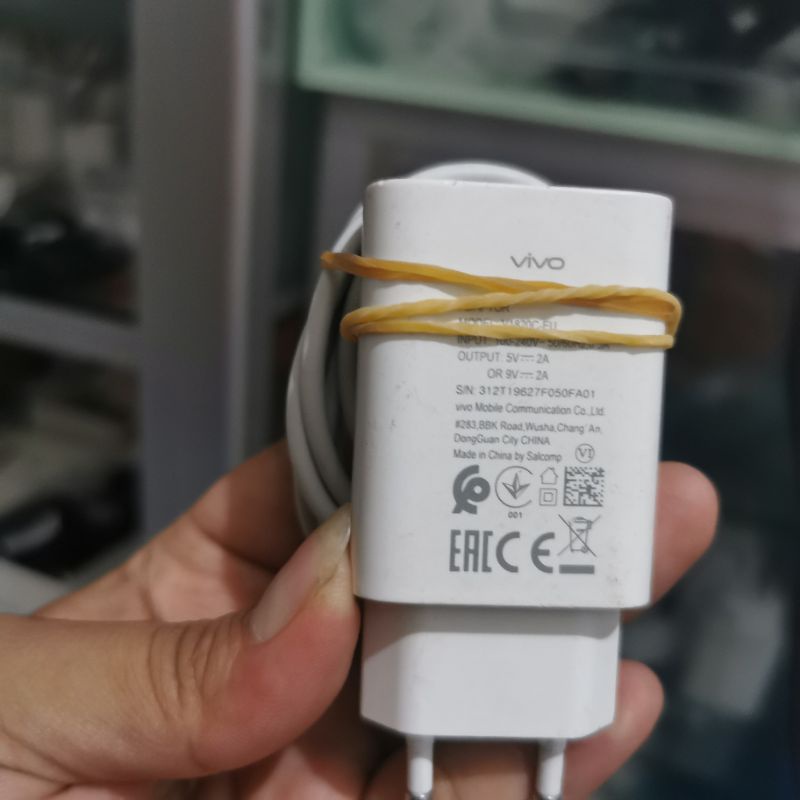 Charger Vivo Z1 pro Bekas Copotan Hp 18 watt Ori bawaan asli 18W