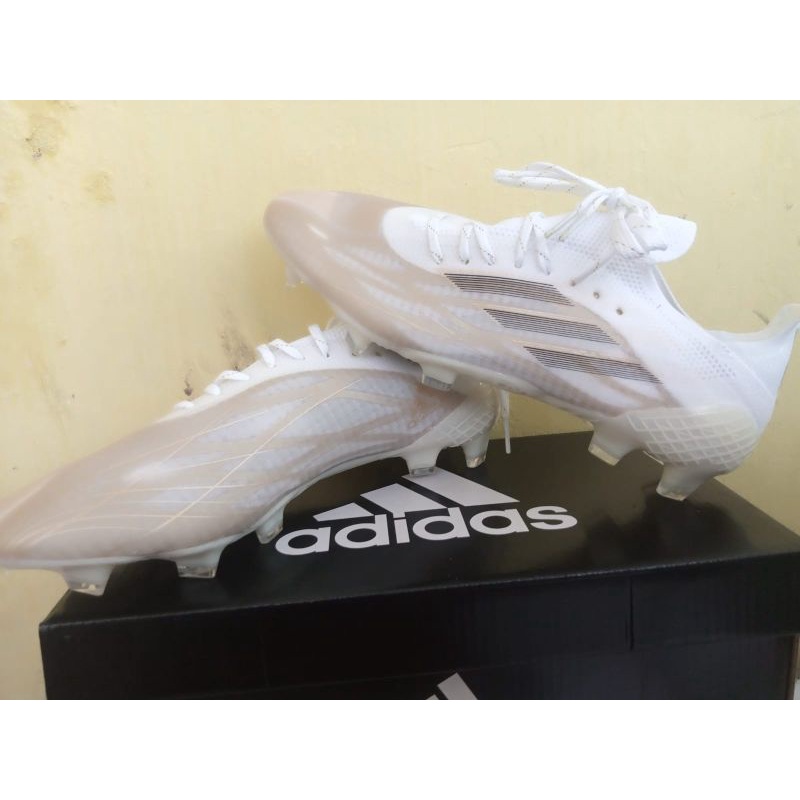 Sepatu Bola Adidas X Speedflow.1 White Gold