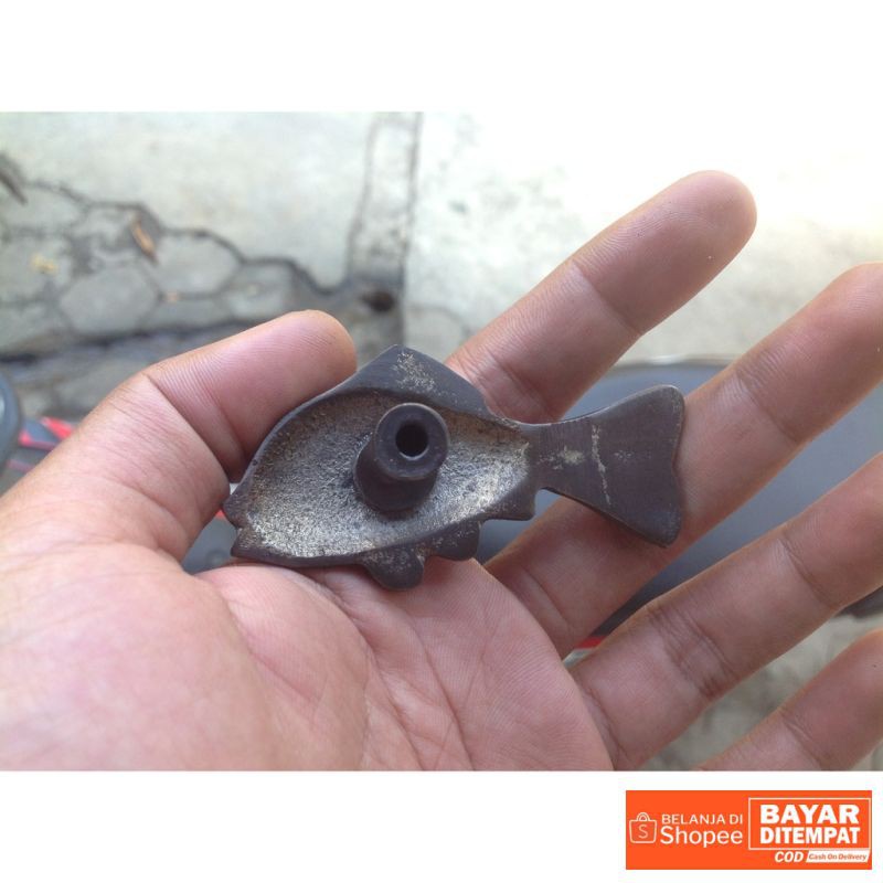 Handle / knob / tarikan laci kuningan antik motif ikan bandeng Termurah