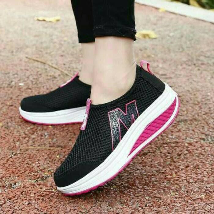 terlaris     KETS M HITAM NEW - Hitam/ sepatu/ Sepatu Wanita/ Kets 21