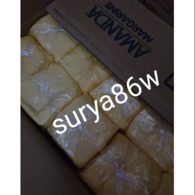 

2 potong margarin amanda curah @ 250gr